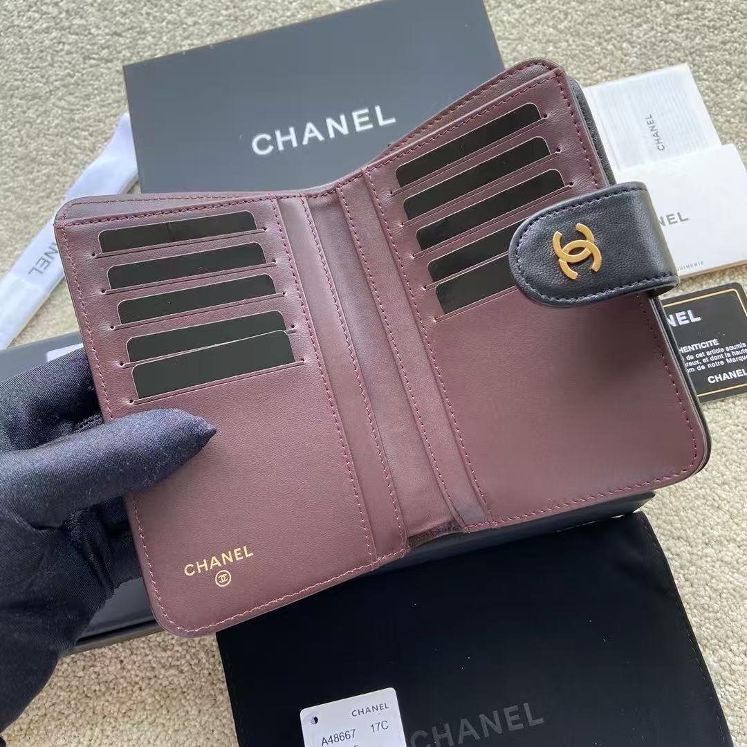 CHANEL Matelassé Coco Mark Bifold Wallet A48667（A48667）