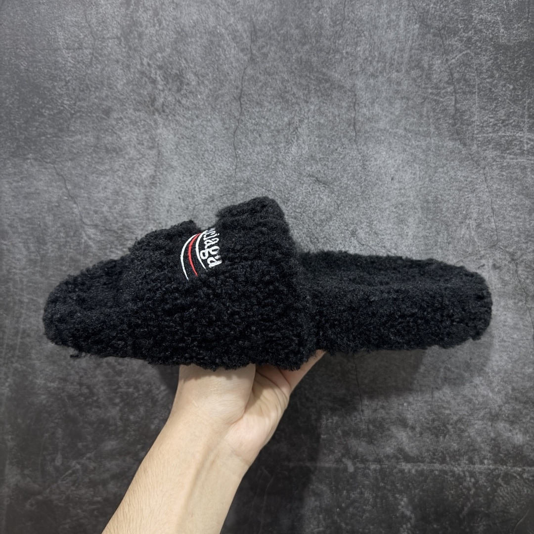 BALENCIAGA Furry Slide Sandals（654261 W2DO1 1096）