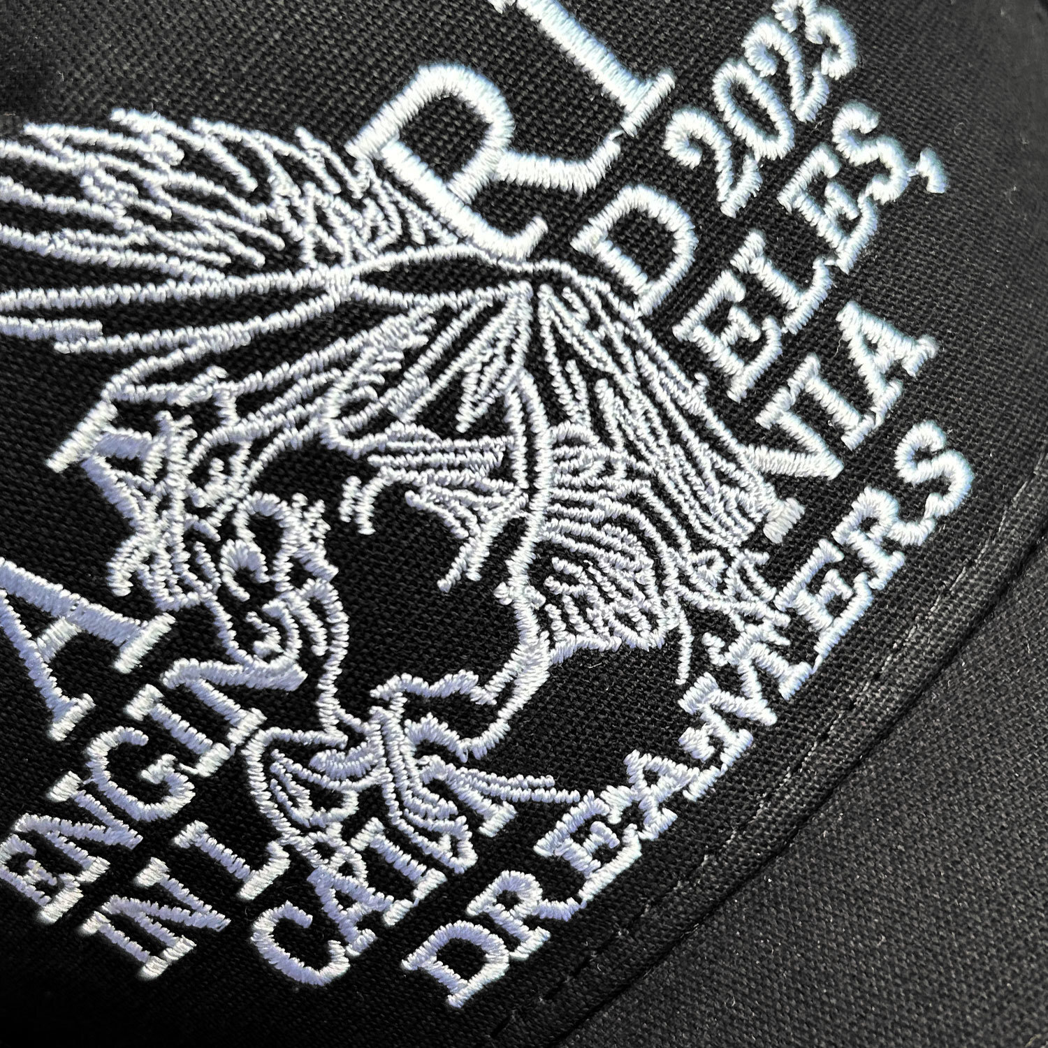 AMIRI logo-print trucker hat（SS23MAH006001）