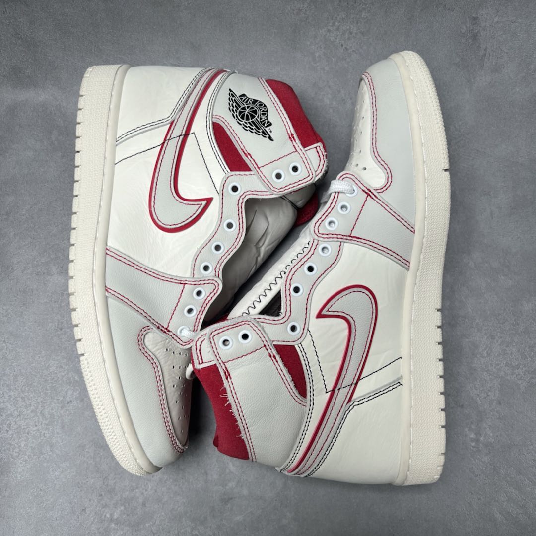 【ライブ配信中の展示品でございます】Nike Air Jordan 1 Retro High OG 