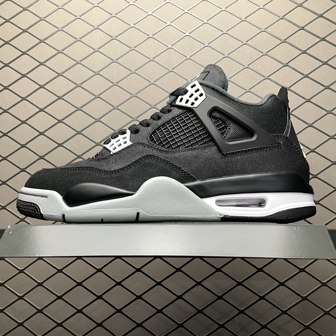 22,050円Nike Air Jordan 4 Black and Light Steel