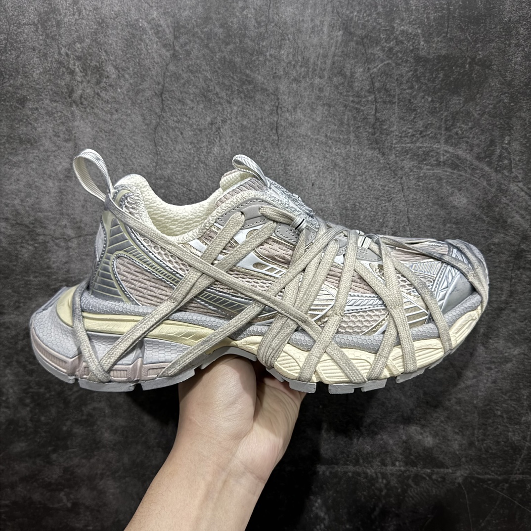 BALENCIAGA 3XL Extreme Lace Sneakers（785756W2MV11950）