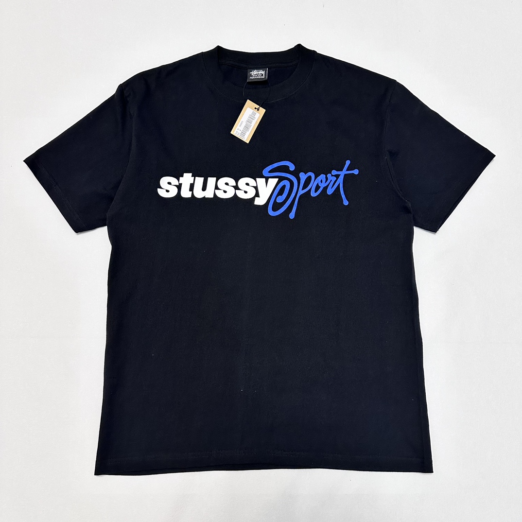 Stussy Sport Script Tee - BLACK  スポーツ スクリプト T シャツ-BLACK（1905070）