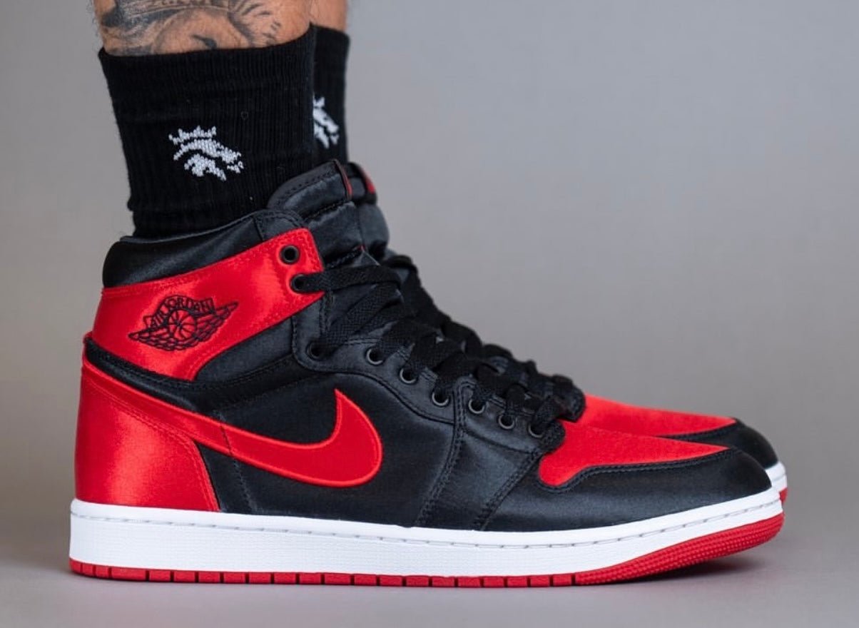 ナイキ ウィメンズ エアジョーダン1 レトロ ハイ OG サテンブレッド Nike WMNS Air Jordan 1 Retro High OG  Satin Bred