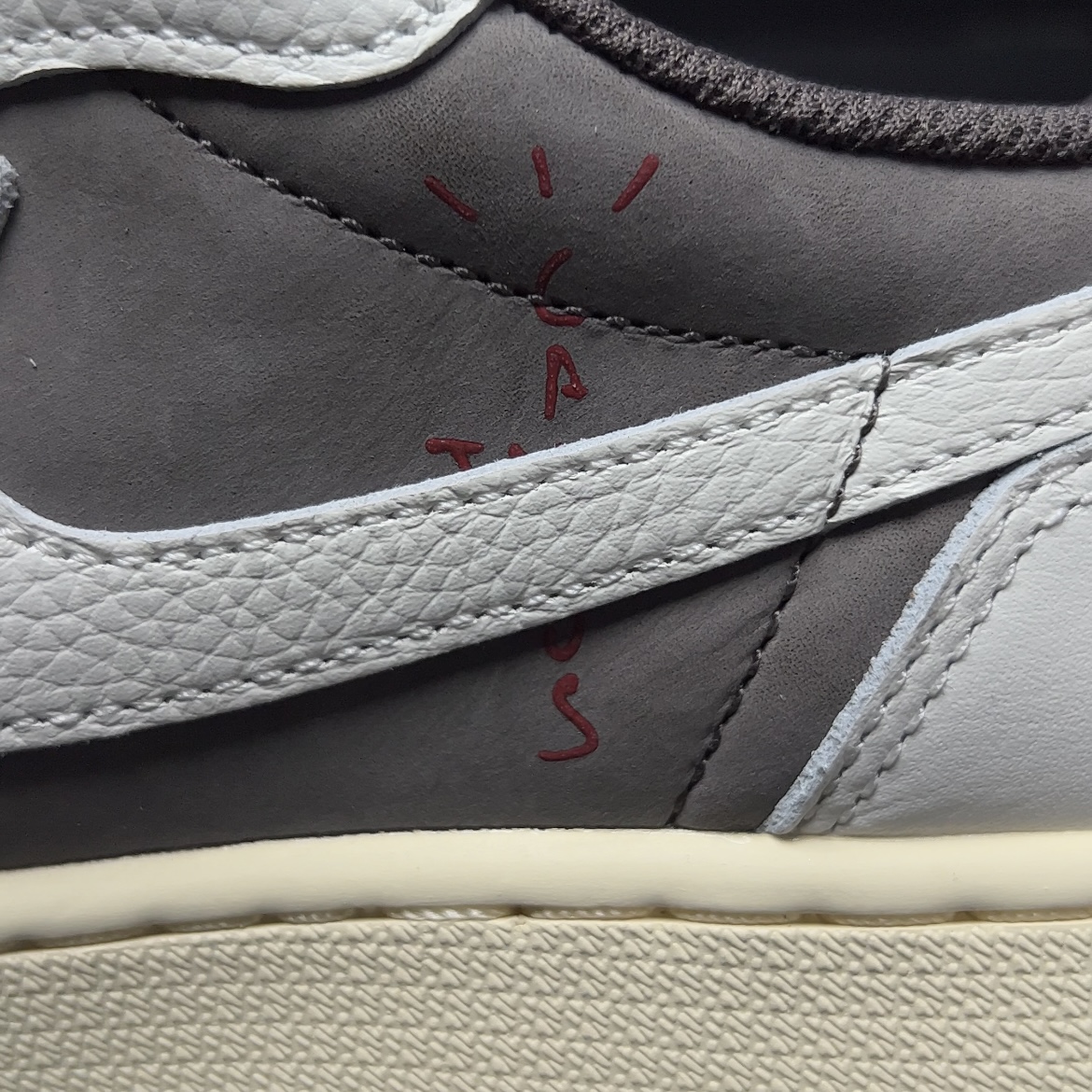 Travis Scott × Nike Air Jordan 1 Low OG SP "Reverse Mocha/Sail and Ridgerock"（DM7866-162）