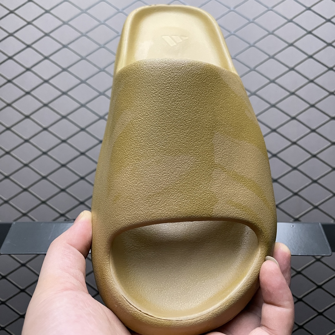 adidas YEEZY Slide "Ochre"（GW1931）