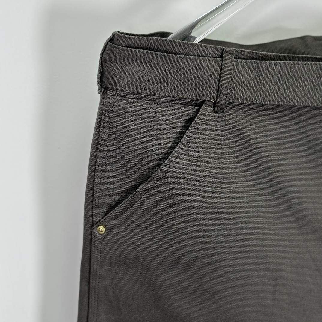 CARHARTT X SACAI CARGO SHORTS（I034103-2KK-XX）