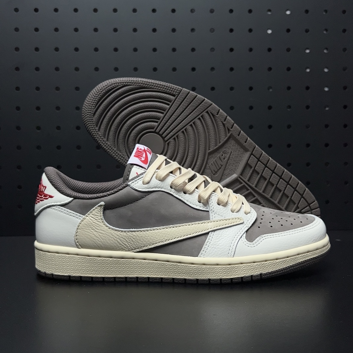 Travis Scott × Nike Air Jordan 1 Low OG SP "Reverse Mocha/Sail and Ridgerock"（DM7866-162）