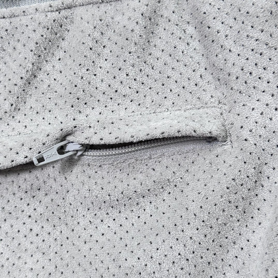 Supreme Ultrasuede Mesh Short "Grey"（SUP-SS24-281-1）