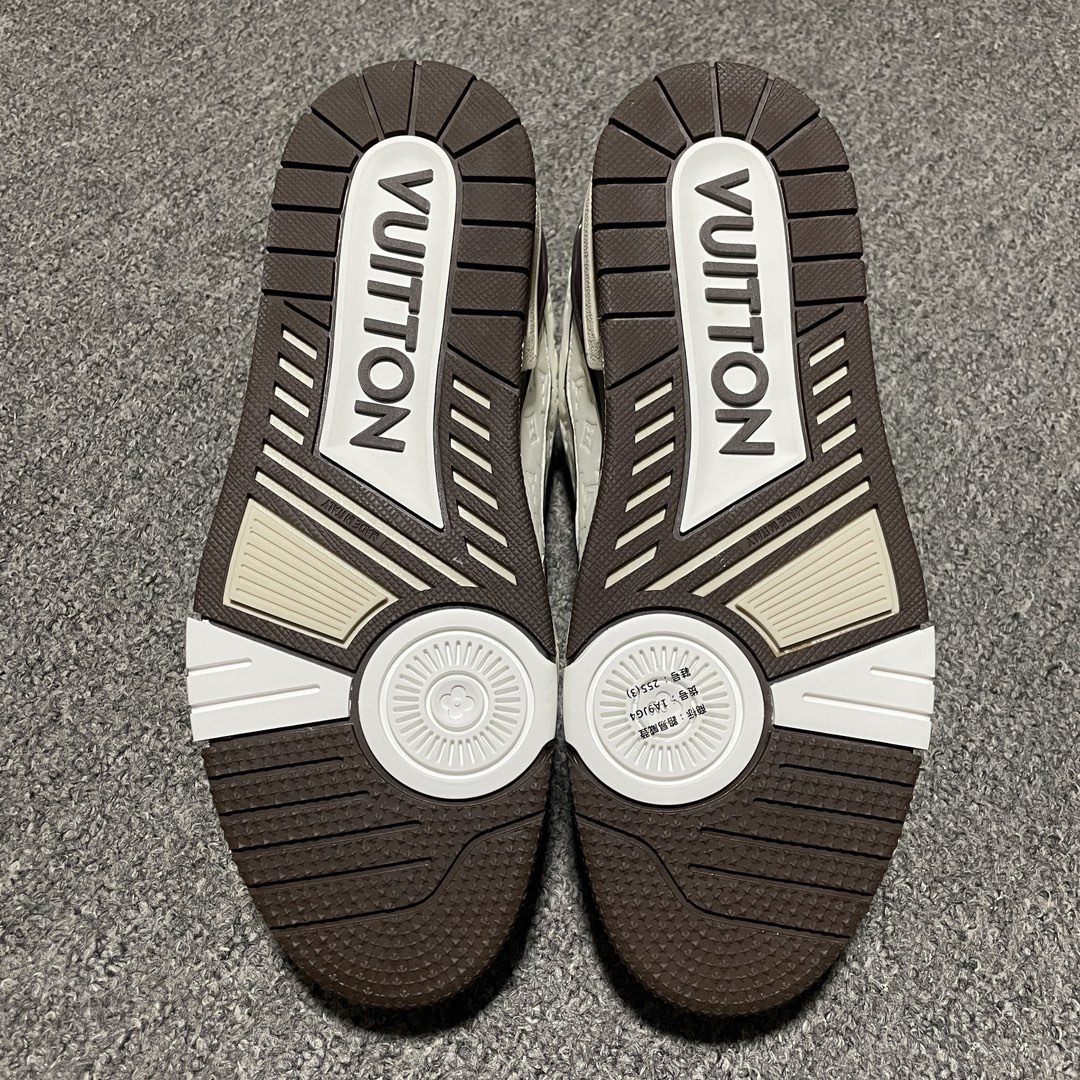 Louis Vuitton Trainer Line Sneakers (1ACR5K )