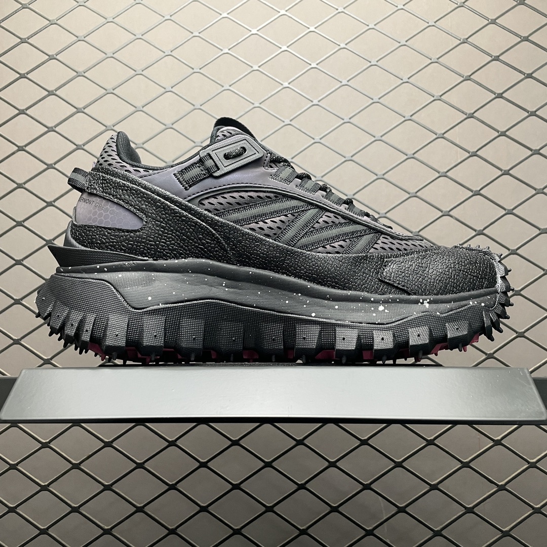Moncler Trailgrip GTX mountain outdoor shoes（50UFTU76）