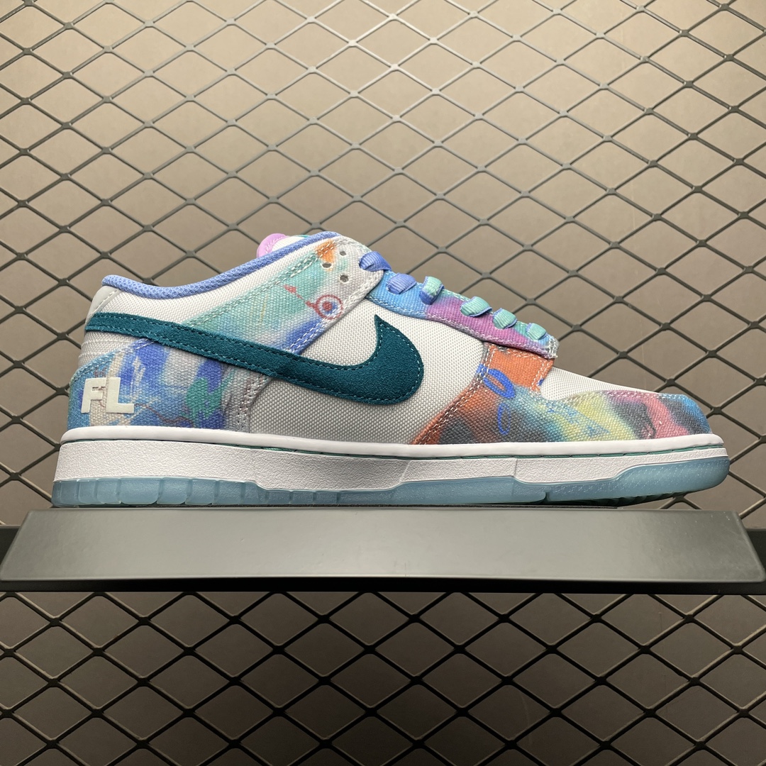 Futura × Nike SB Dunk Low "White and Geode Teal（HF6061-400）