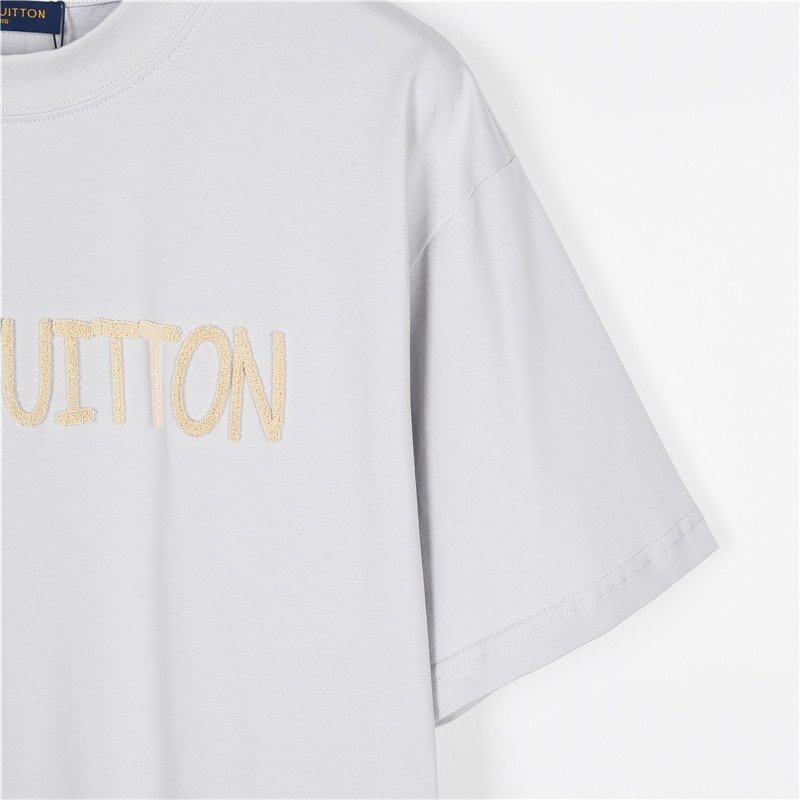 LouisVuitton three-dimensional logo letter T-shirt（121929）