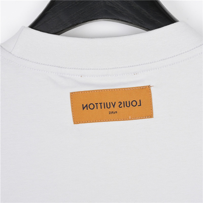 LouisVuitton three-dimensional logo letter T-shirt（121929）