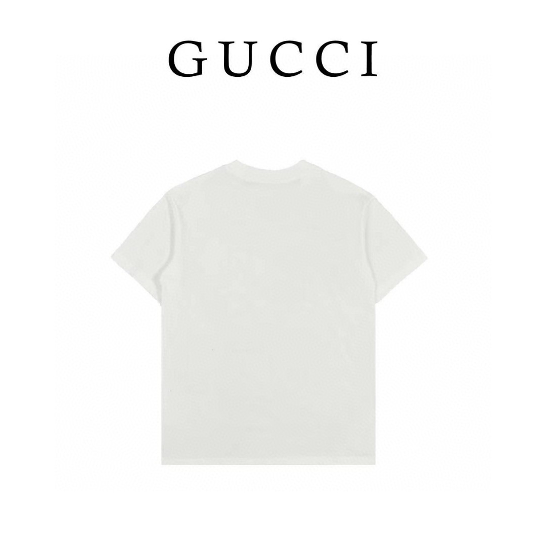 GUCCI T-shirt（123658）