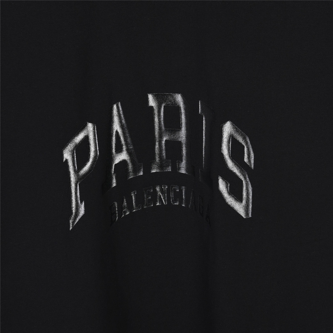 balenciaga Frayed edge ripped T-shirt（124362）