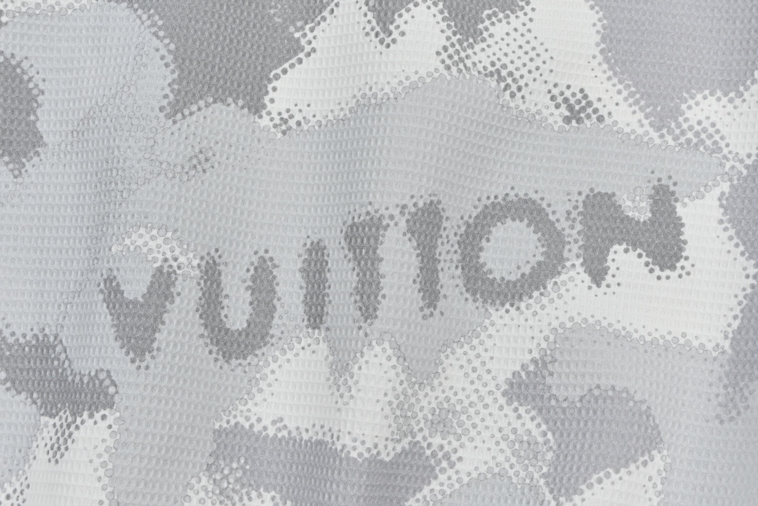 World map camouflage design Louis Vuitton shirt（124495）