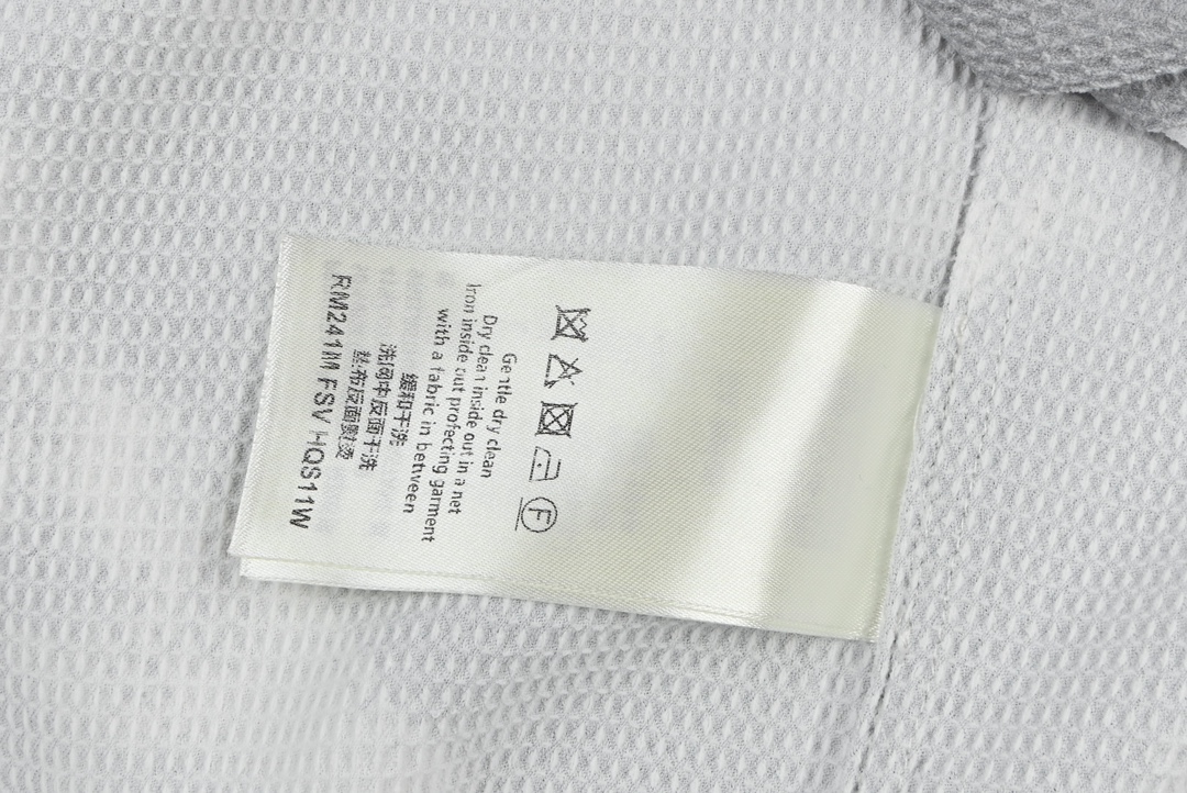 World map camouflage design Louis Vuitton shirt（124495）