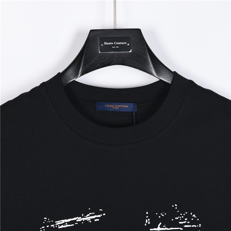 Louis Vuitton graffiti logo T-shirt men's top（124521）
