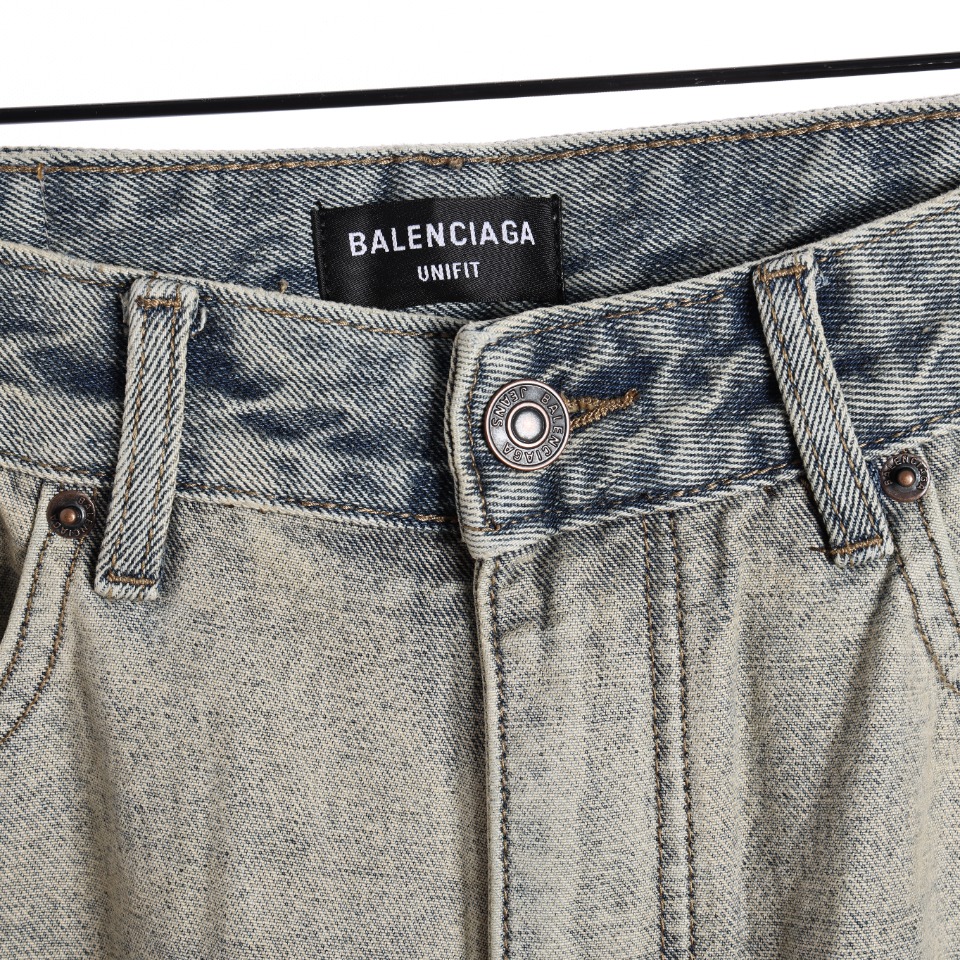 balenciaga distressed denim pants（124729）