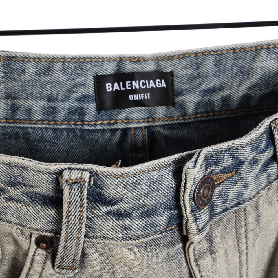balenciaga distressed denim pants（124729）