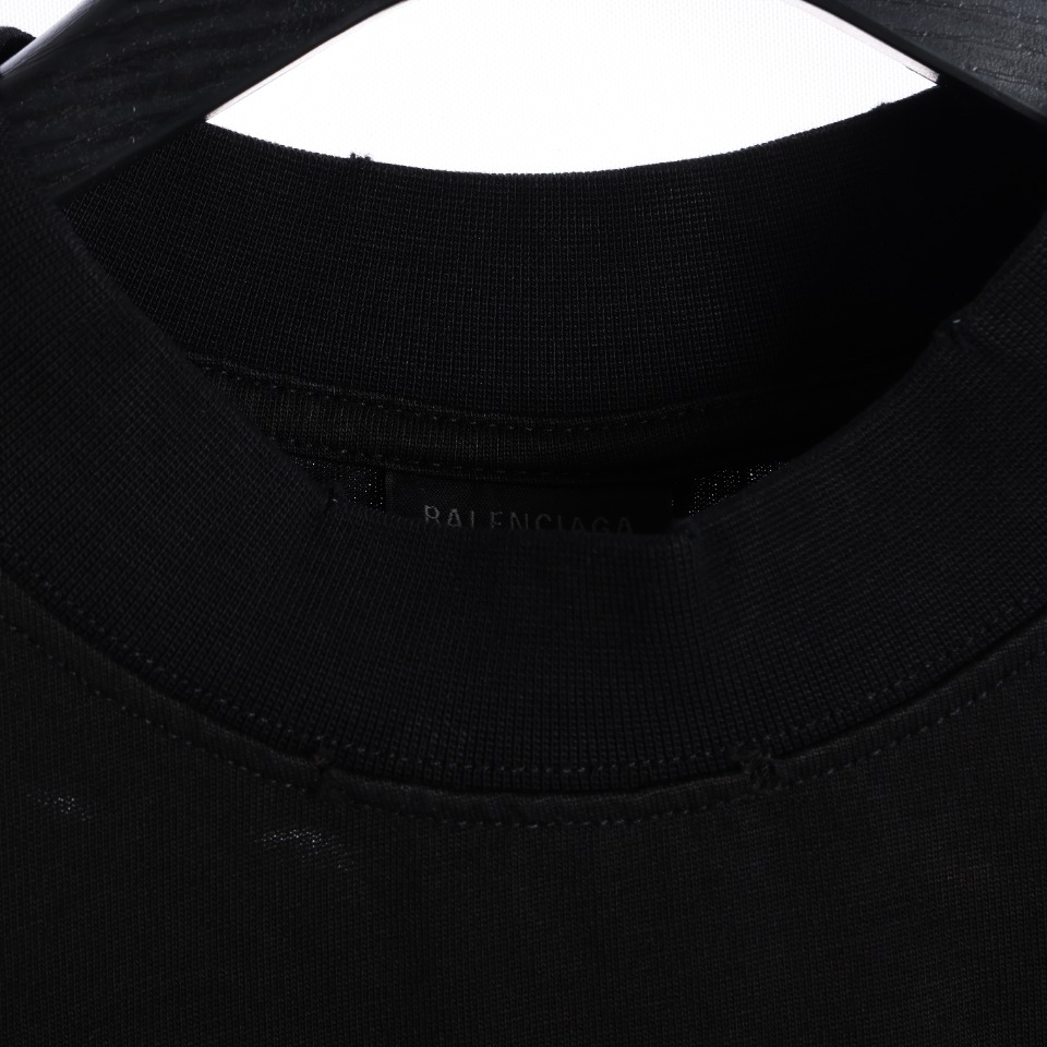 balenciaga torn print t-shirt（124772）