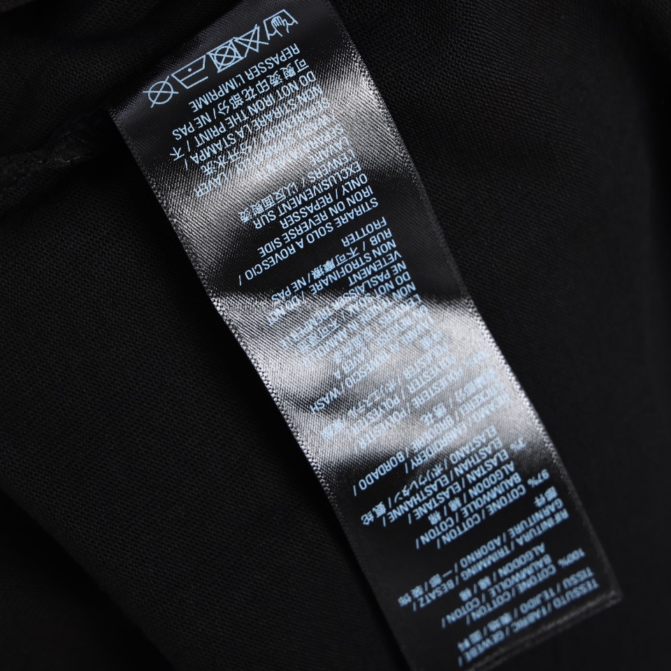 balenciaga torn print t-shirt（124772）