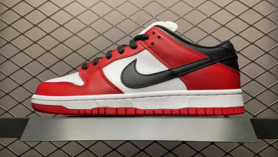 Nike SB Dunk Low Nike SB Dunk Low
