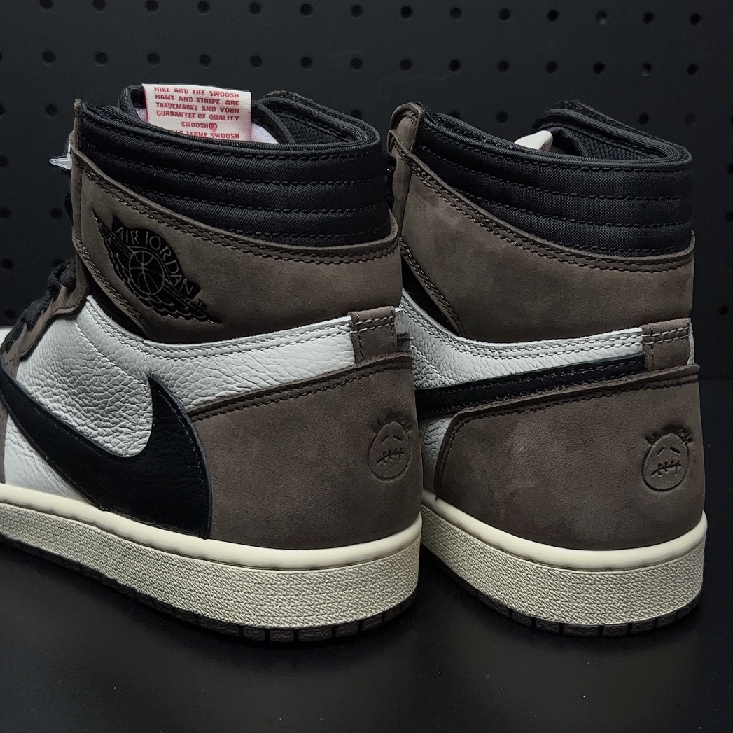 Travis Scott × Nike Air Jordan 1 Retro High OG TS SP "Sail/Dark Mocha"(CD4487-100)