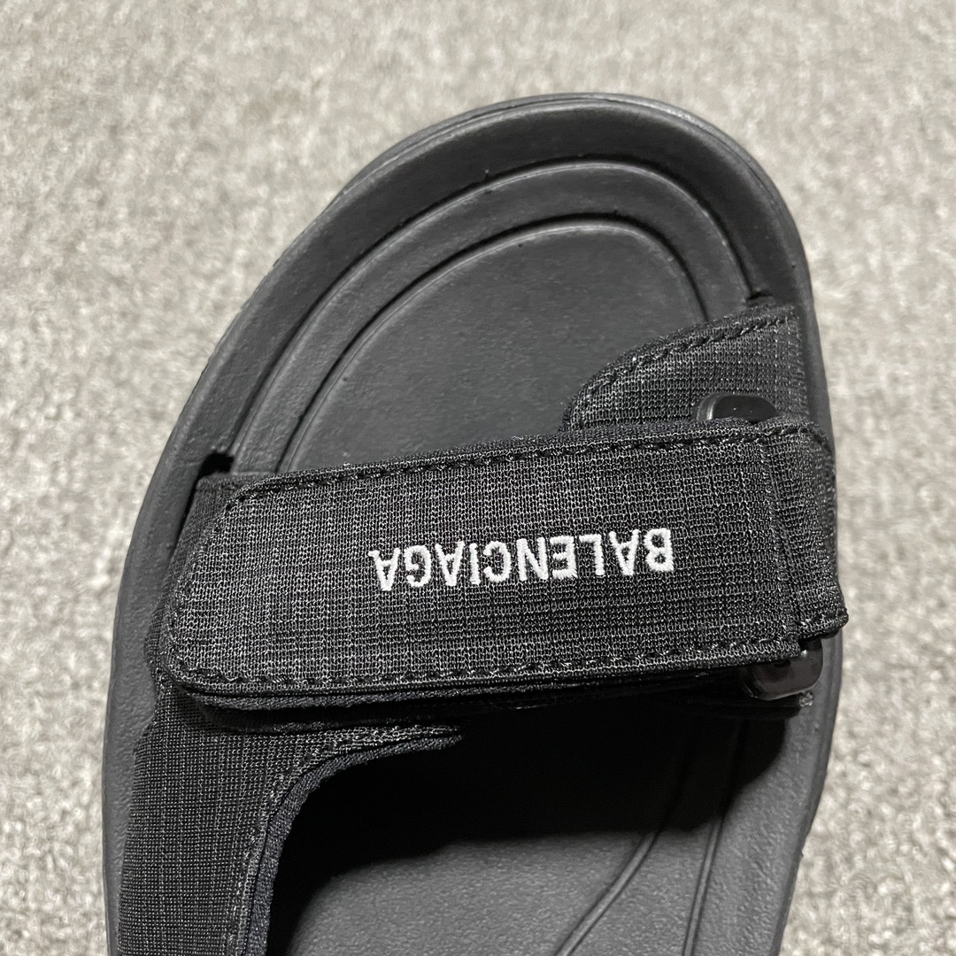 Balenciaga Sport Sandals Sandals（706279W2CCA1000）