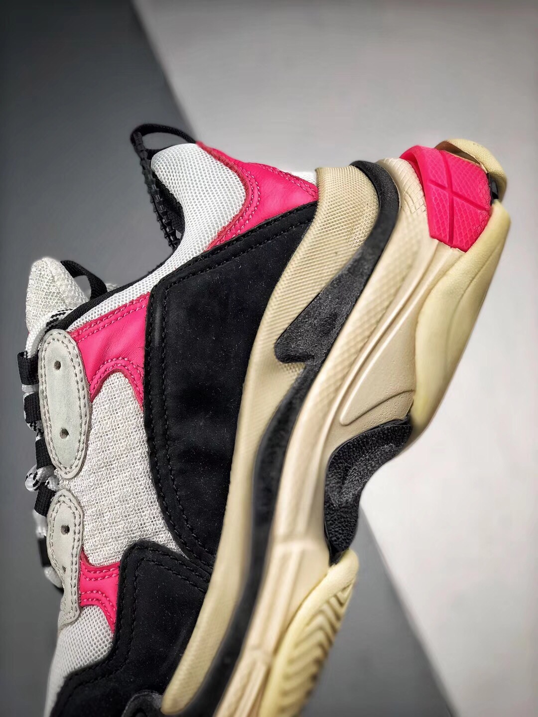  Balenciaga Triple S Trainer 2018 'Pink'（524039W09O65671）