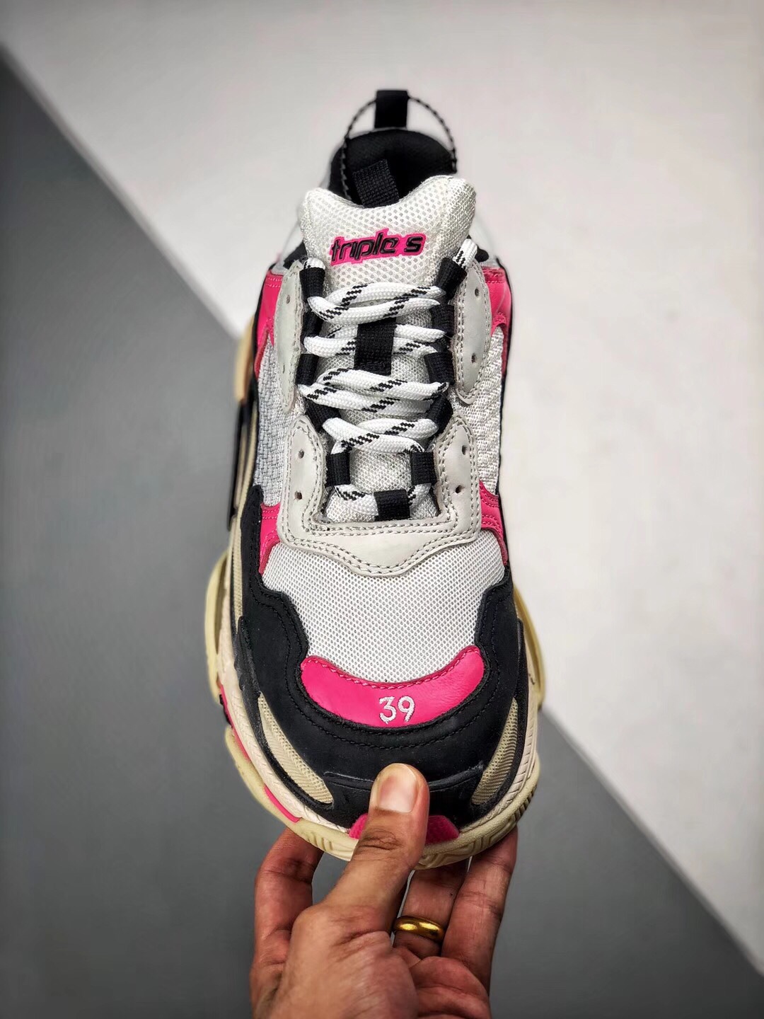  Balenciaga Triple S Trainer 2018 'Pink'（524039W09O65671）