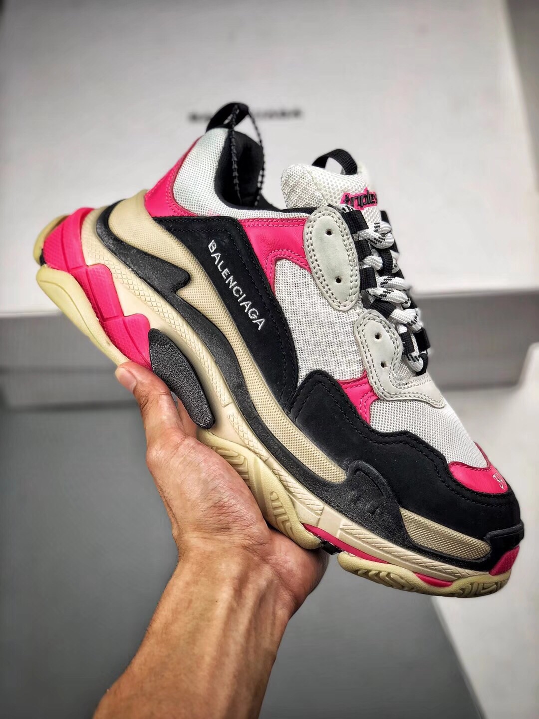  Balenciaga Triple S Trainer 2018 'Pink'（524039W09O65671）
