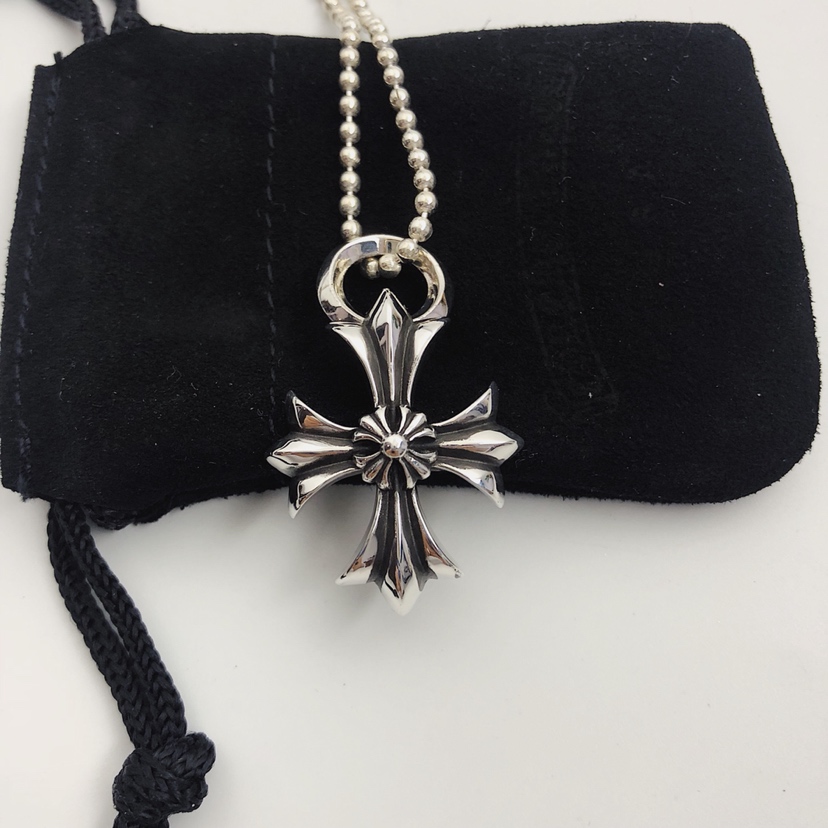 CHROME HEARTS Cross Flower Necklace（CHROME HEARTS 243）