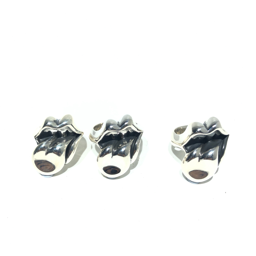 CHROME HEARTS Rolling Stone Tongue Ring（CHROME HEARTS 274）