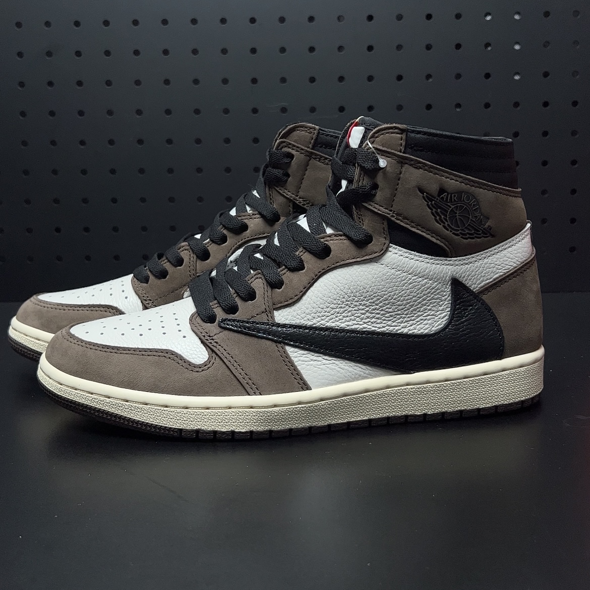LJR】Travis Scott × Nike Air Jordan 1 Retro High OG TS SP LJR】Travis Scott × Nike Air Jordan 1 Retro High OG TS SP
