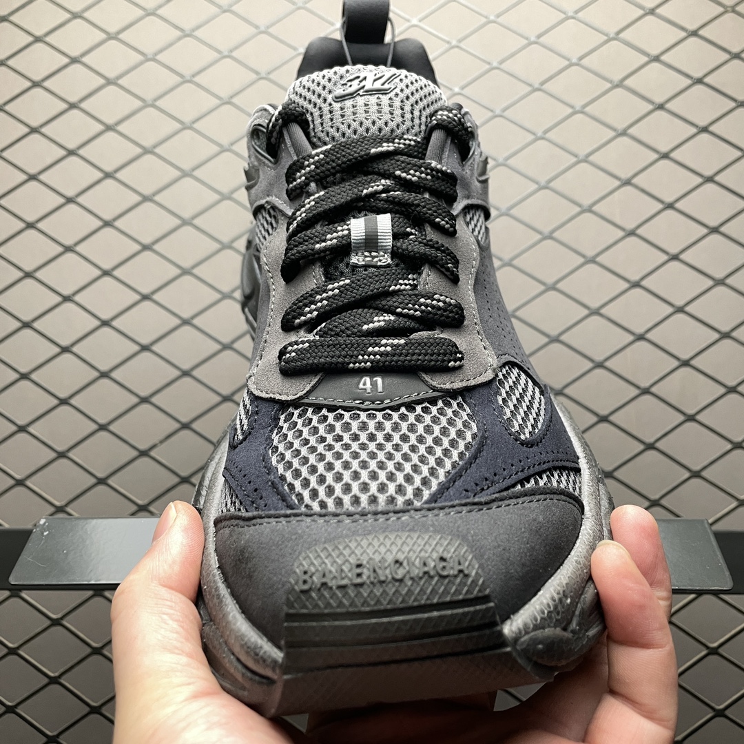 BALENCIAGA 3XL sneakers WORN-OUT SNEAKER suede（759693W3XLI1819）