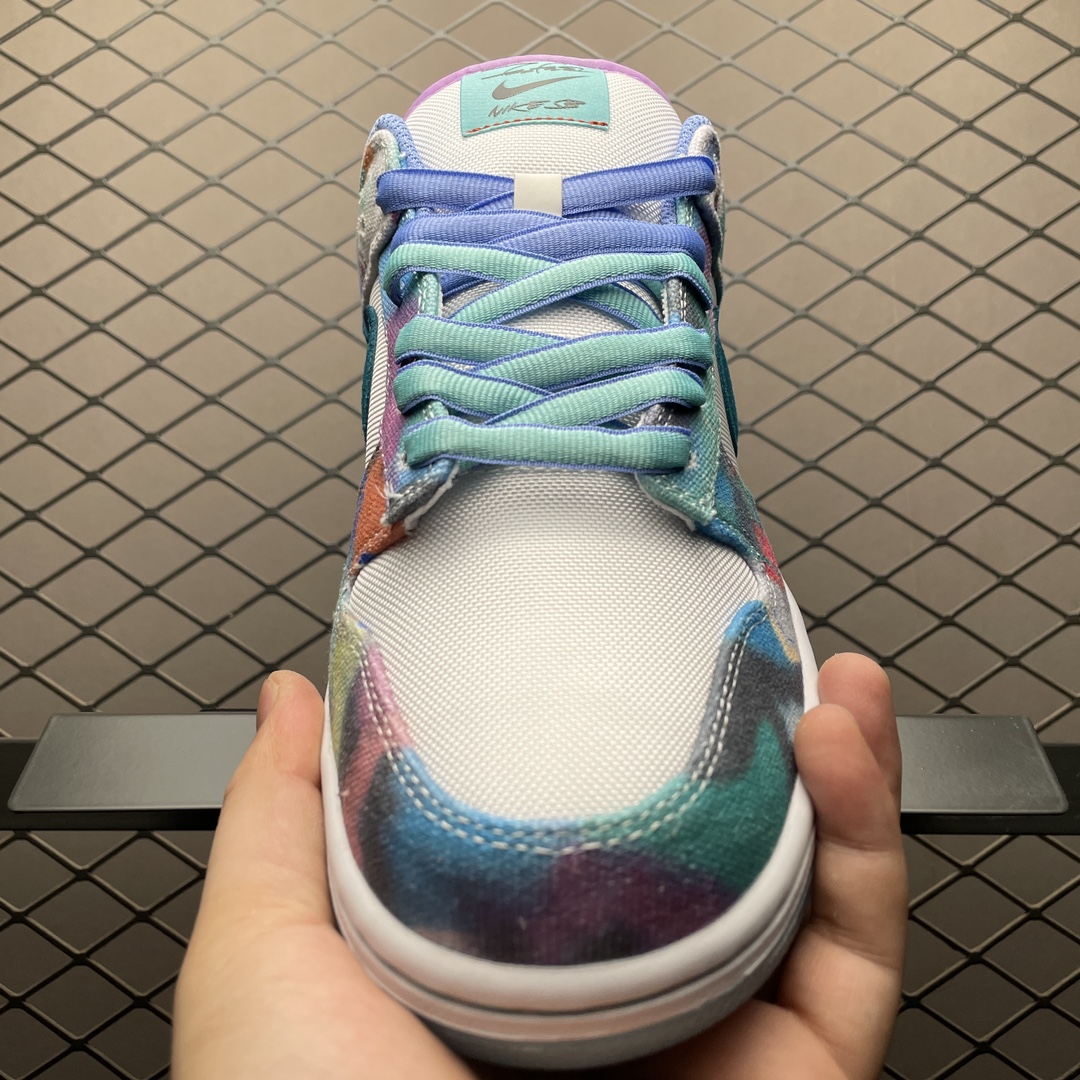 Futura × Nike SB Dunk Low "White and Geode Teal（HF6061-400）