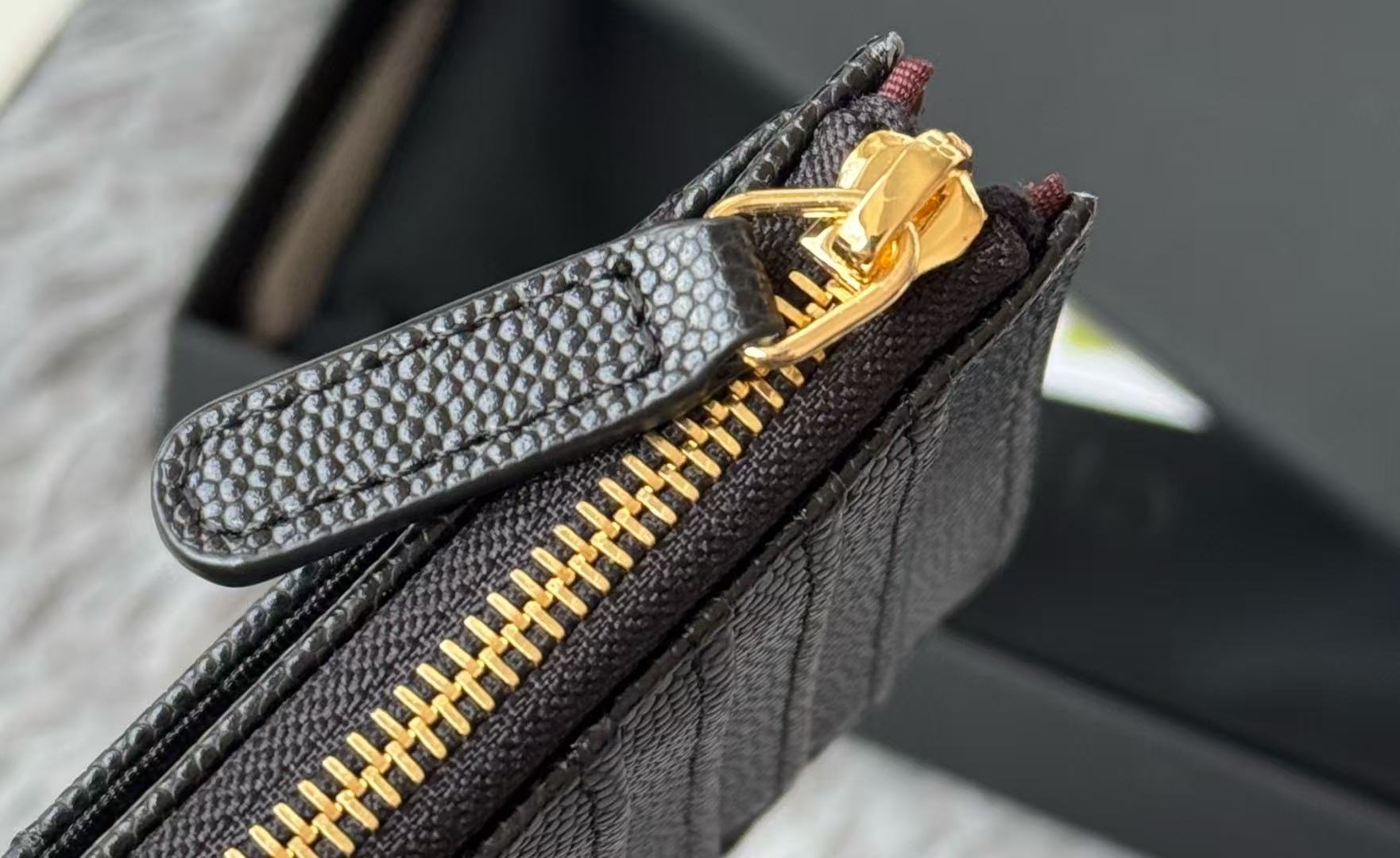 CHANEL*L-shaped card case（AP3180B10583）