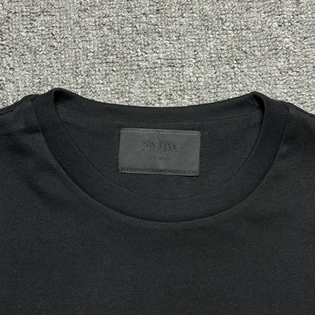 [Copy]PRADA Cotton T-shirt  BLACK（UJN896-14K7-F0009-S-OOO-1）