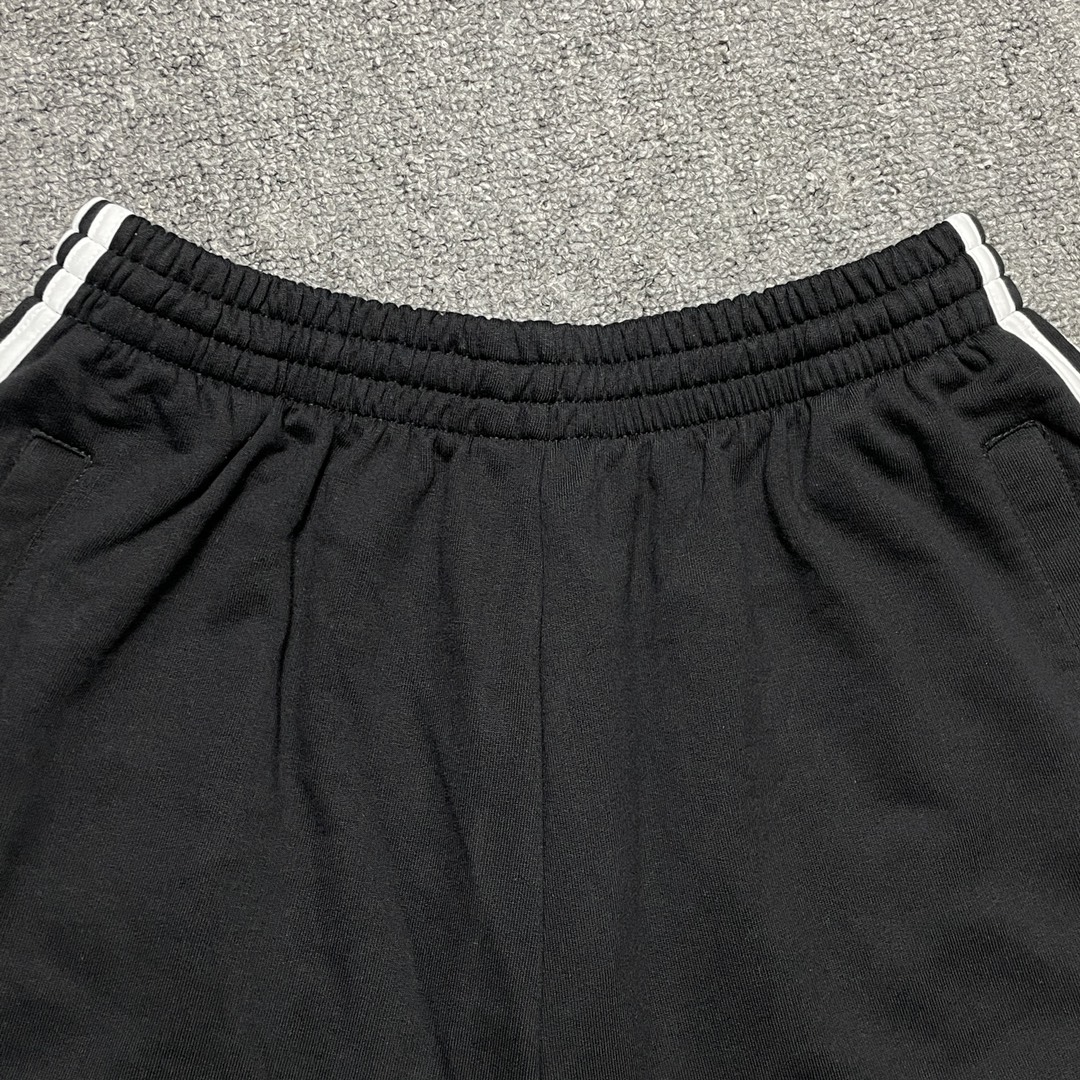 BALENCIAGA large shorts（723881TNVN28482）