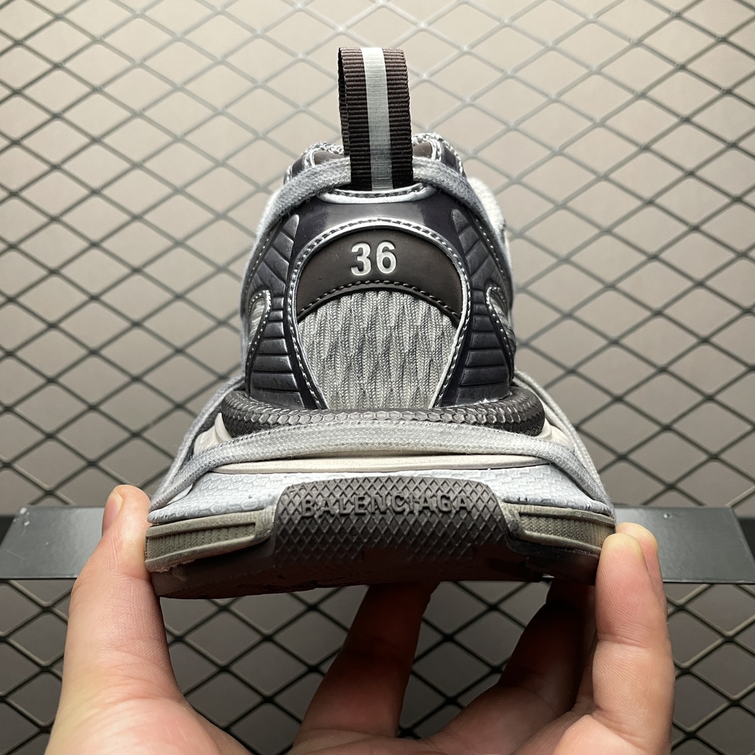 BALENCIAGA 3XL EXTREME LACE sneakers（778698W3XLL2097）