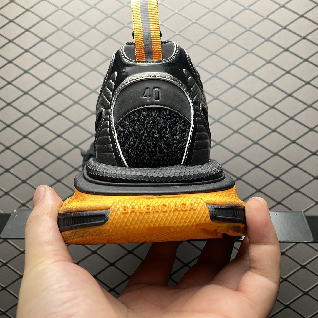 BALENCIAGA 3XL Sneaker "Black/Orange/Grey"（734734W3XL31178）