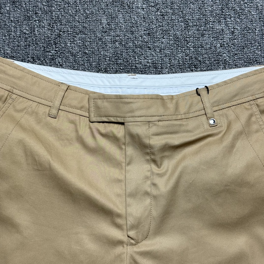 Burberry Suit Shorts（28UDEF77）