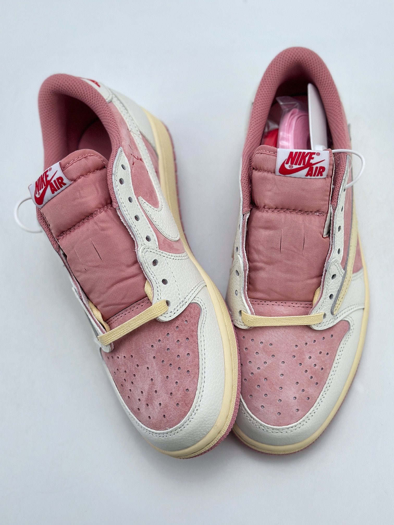 Travis Scott × Nike Air Jordan 1 Low OG SP 'Pink White'(DM7866-600)