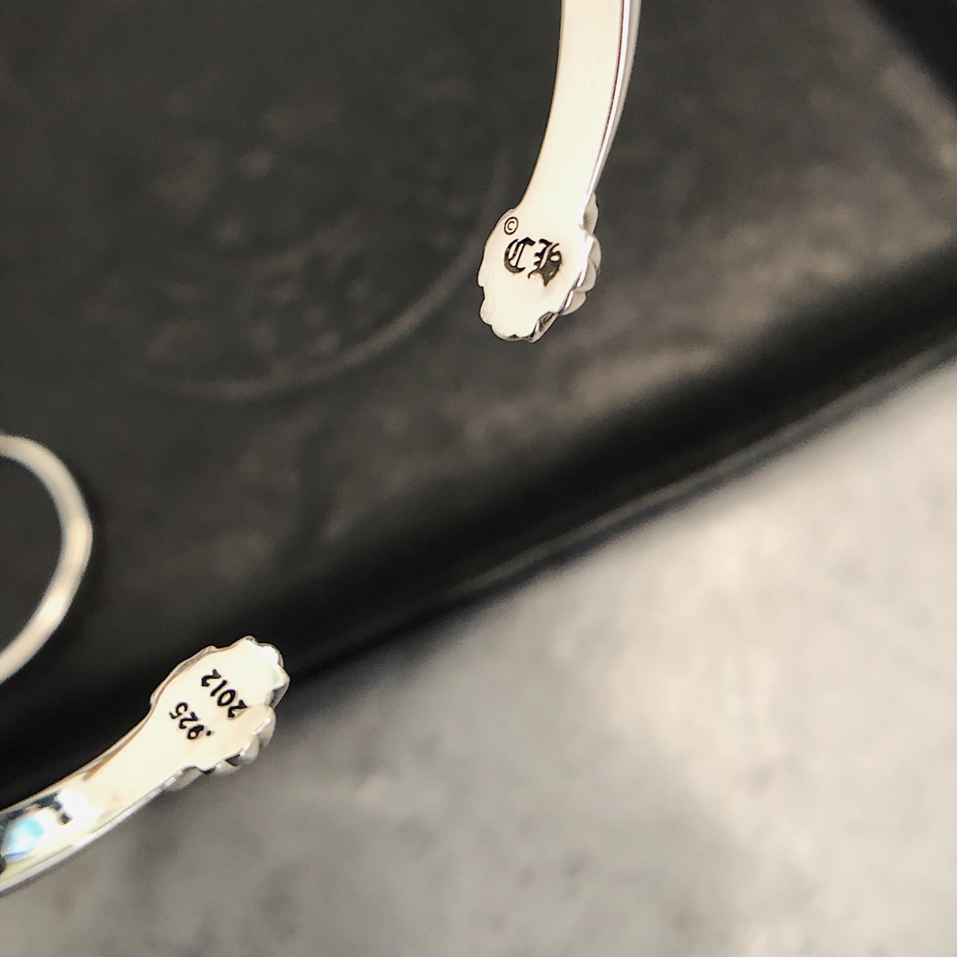 Chrome hearts scroll letter bracelet（CHROME HEARTS 306）