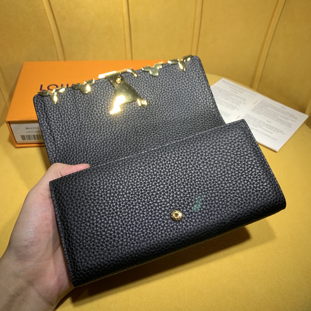 LOUIS VUITTON Capucines Portefeuille  (M64551）