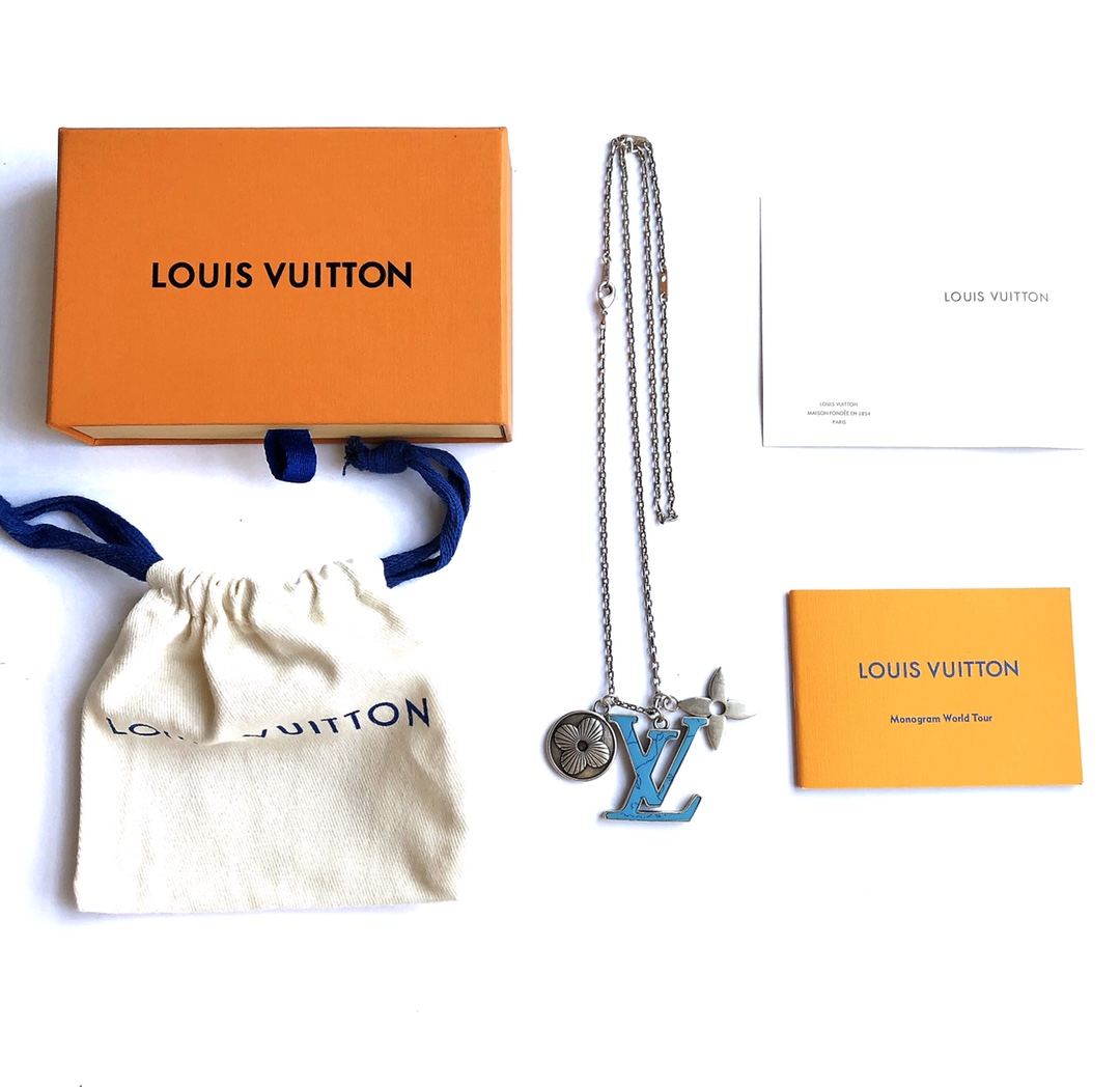 LOUIS VUITTON Necklace Pendant LV Initial Turquoise Metal （M68904）