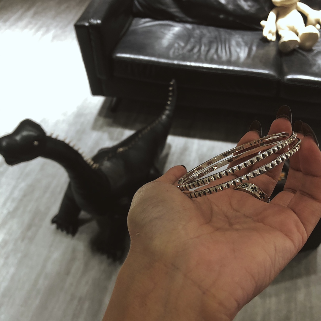 Chrome hearts rivet bracelet ring（CHROME HEARTS 307）