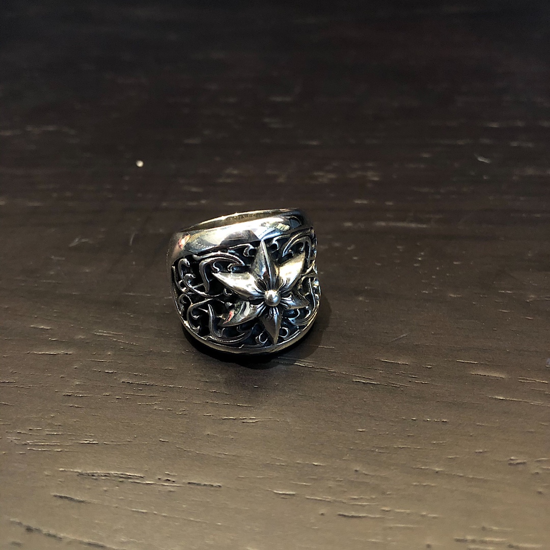 Chrome hearts six-pointed star vine ring（CHROME HEARTS 300）